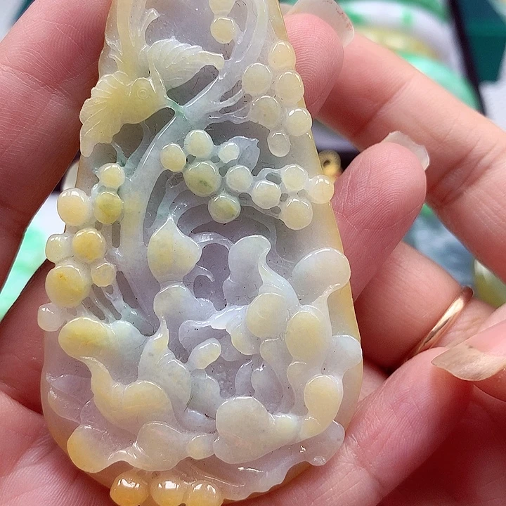 翡翠未镶嵌颈饰翡翠