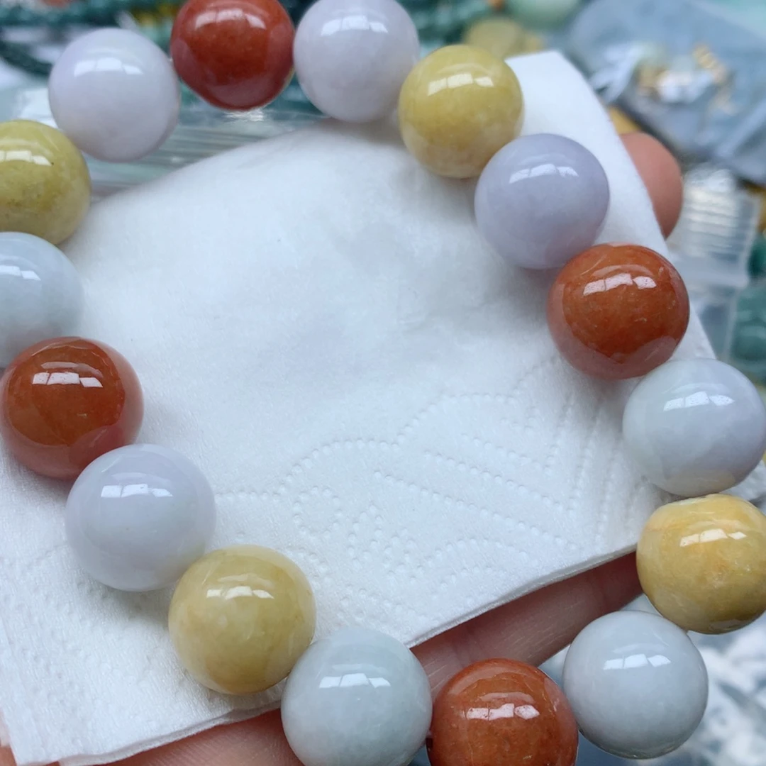 翡翠颈饰未镶嵌手串