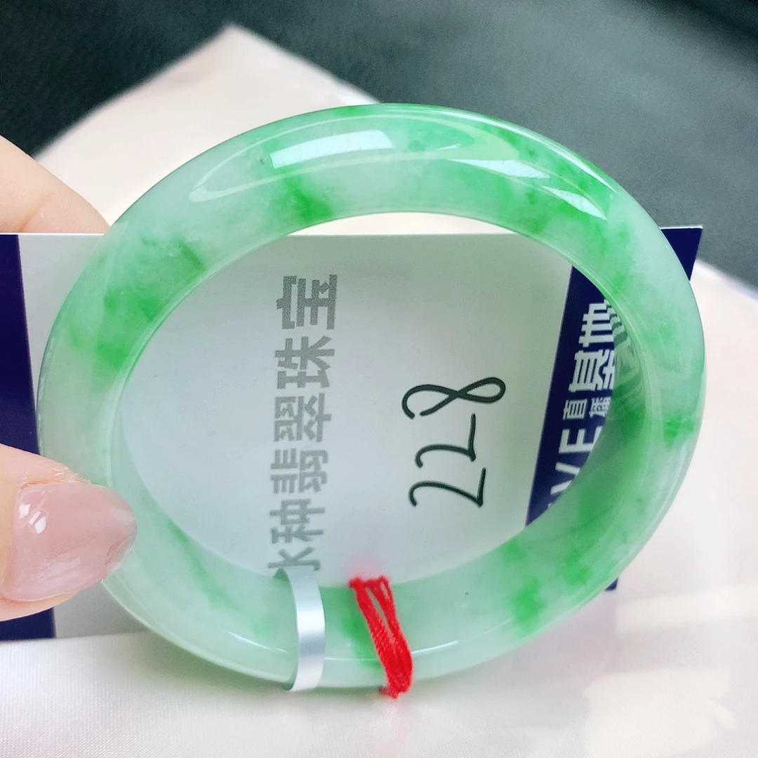 翡翠未镶嵌手镯缅甸天然a货翡翠