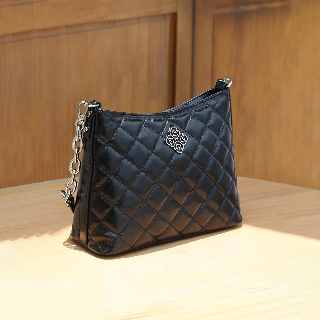 HONGU/红谷时尚真皮大容量菱格水桶包女士小香风托特包斜挎包6869