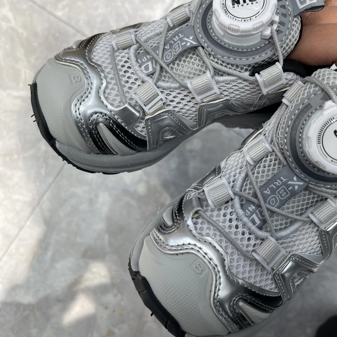 8011儿童休闲运动鞋