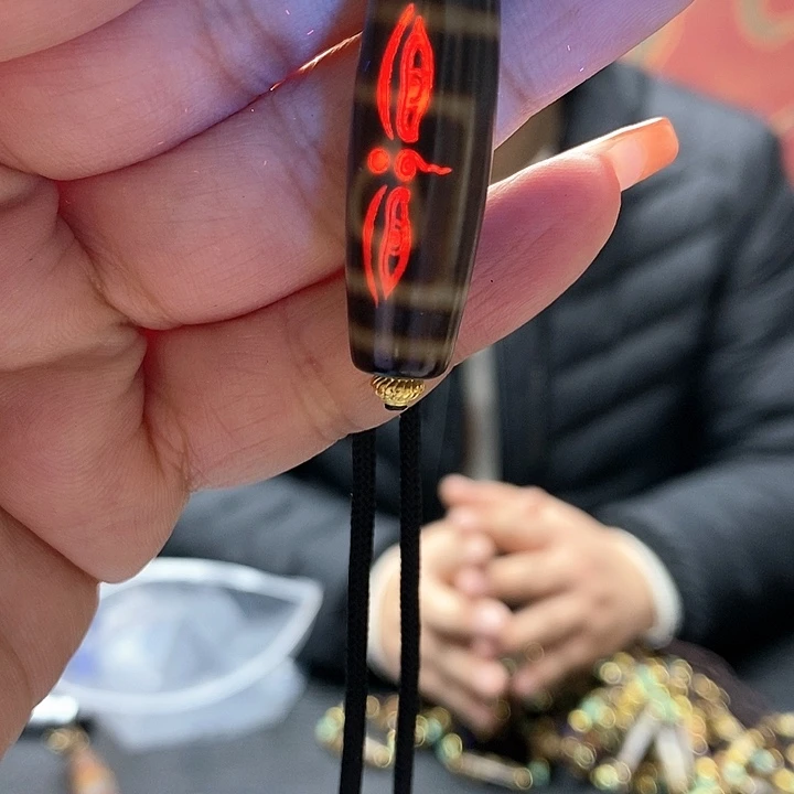 玛瑙/玉髓颈饰合金