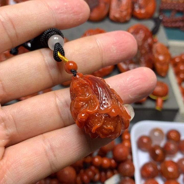 吊坠(不含链)未镶嵌南红玛瑙