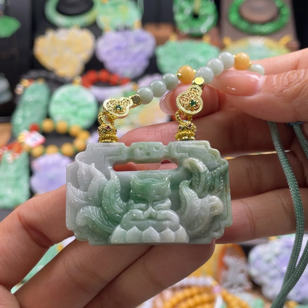 翡翠未镶嵌颈饰代编织