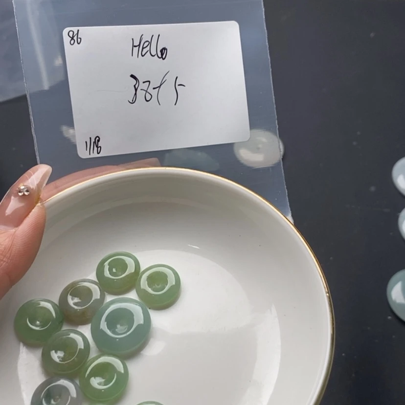 【闪购商品】翡翠颈饰未镶嵌H****i不