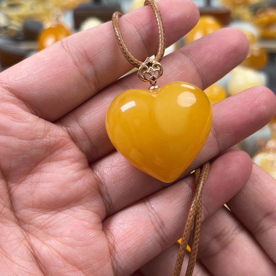 蜜蜡18K金镶嵌珠宝奇石