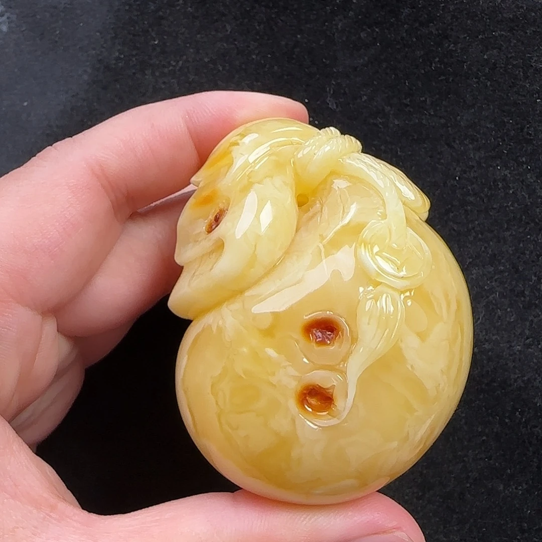 蜜蜡未镶嵌珠宝奇石
