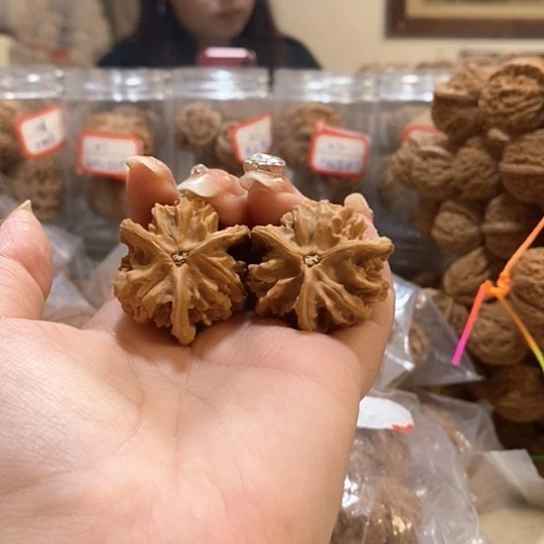 文玩核桃吊坠乐**.33盘山三棱有修马虎对