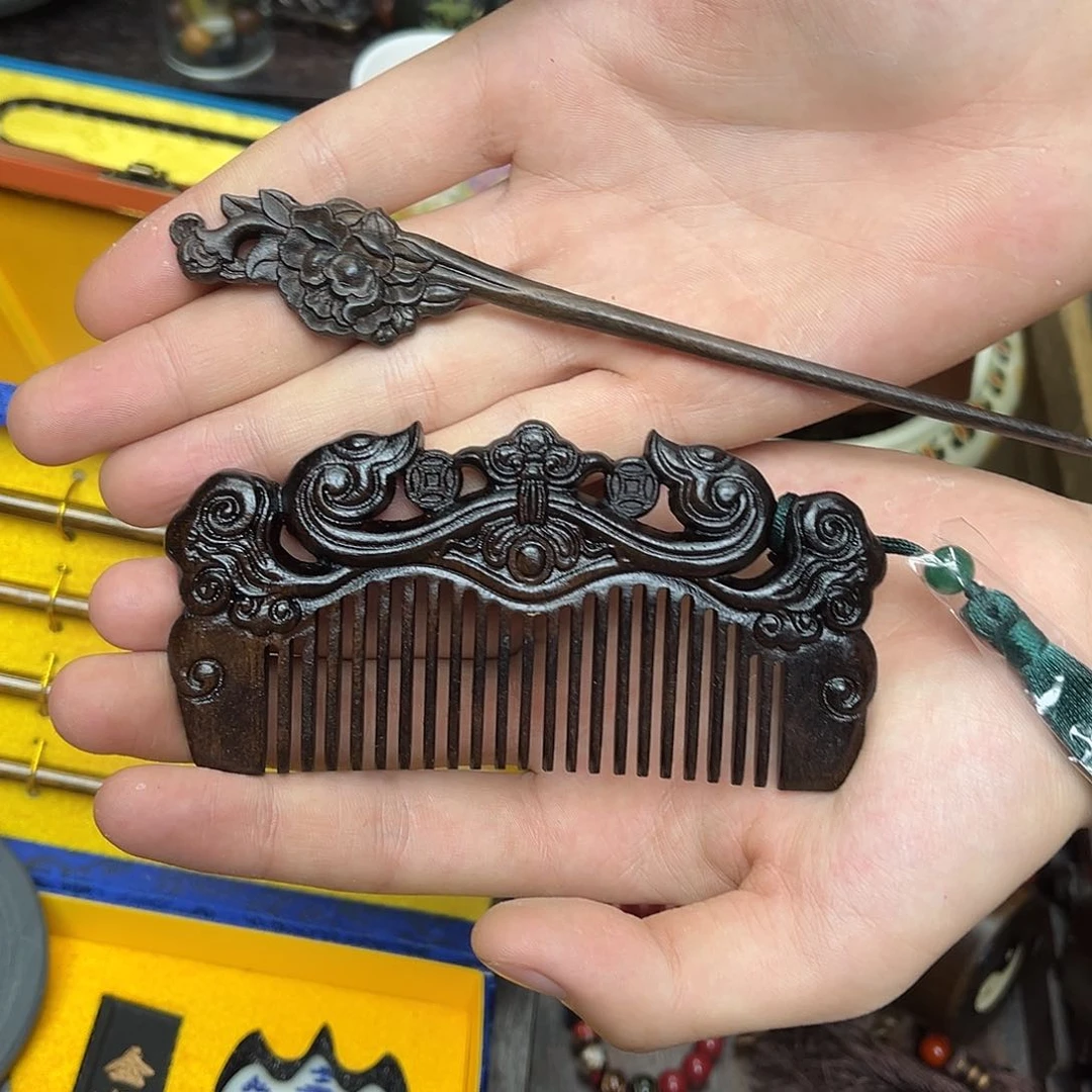 大叶紫檀（黑酸枝木类）