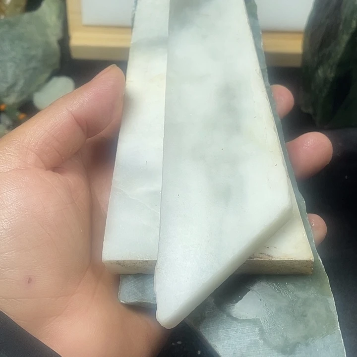 江****和田玉（糖玉）未镶嵌珠宝半成品