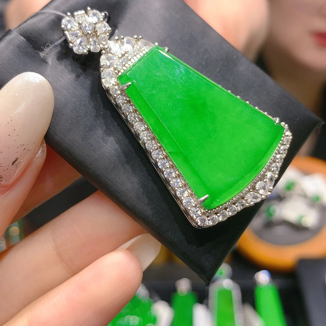 【闪购商品】颈饰银S925镶嵌翡翠5柒姐