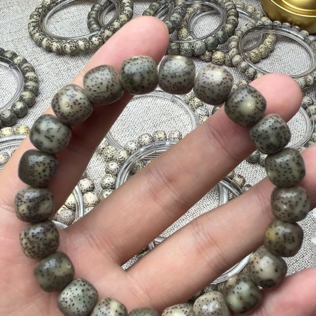 阿***东手串星月菩提阿东的星月菩提