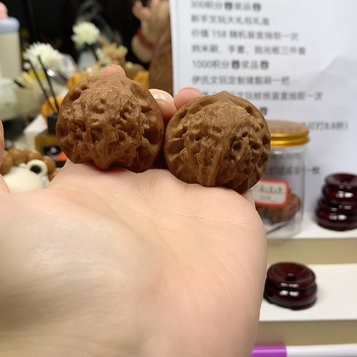 桃核吊坠41尺红皮图图