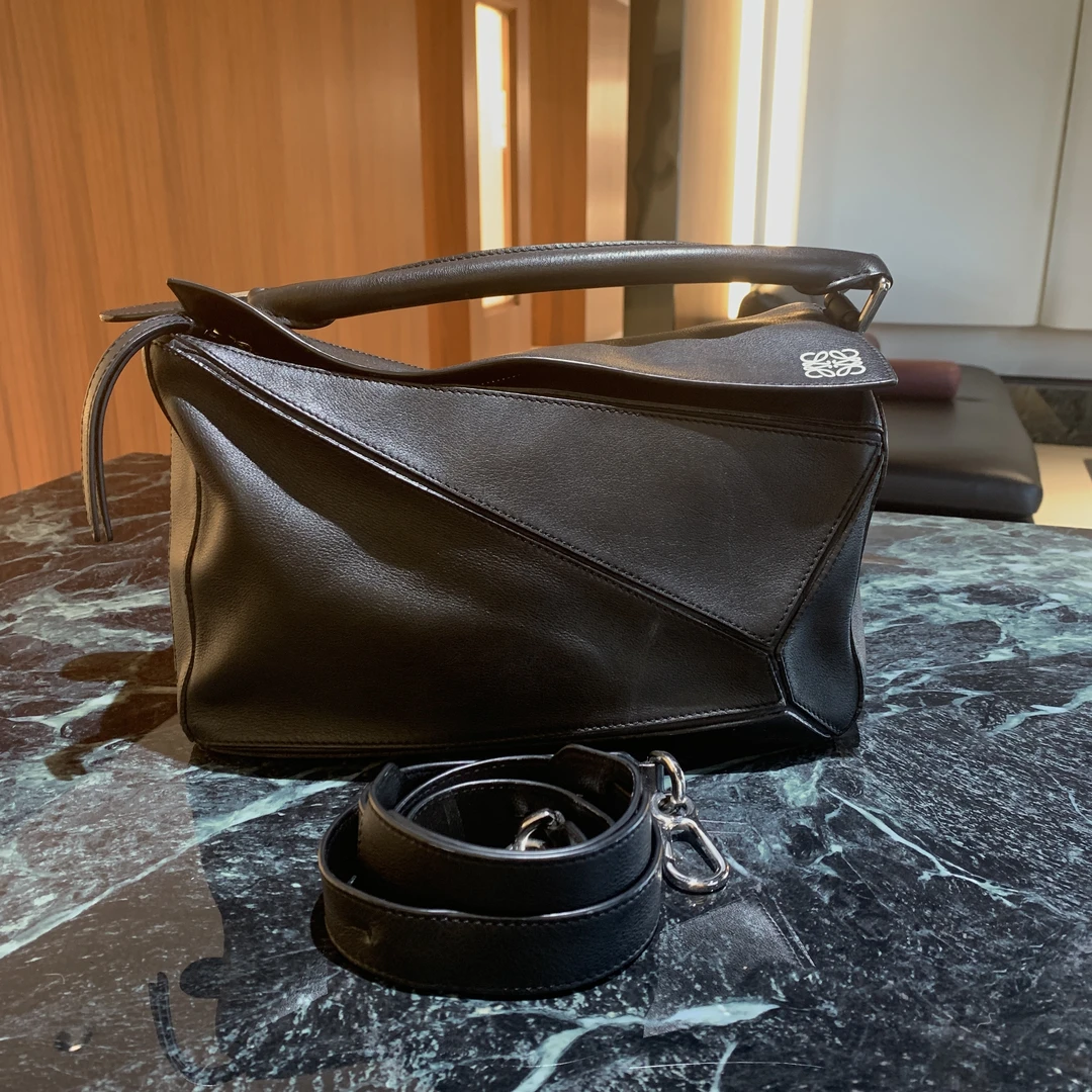95新 LOEWE/罗意威 罗意威黑色Puzzle几何包中号