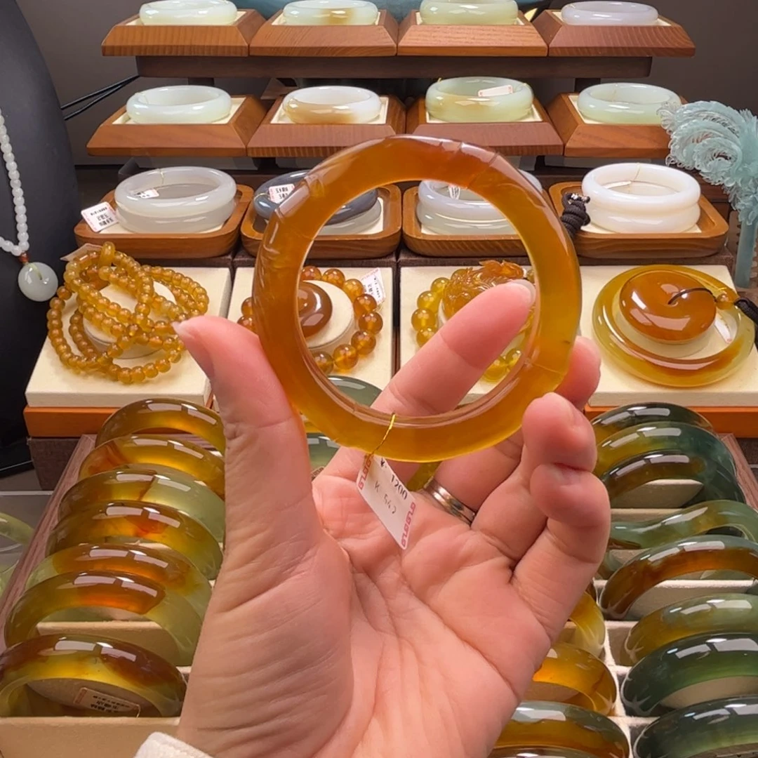 蛇纹石玉未镶嵌手镯54