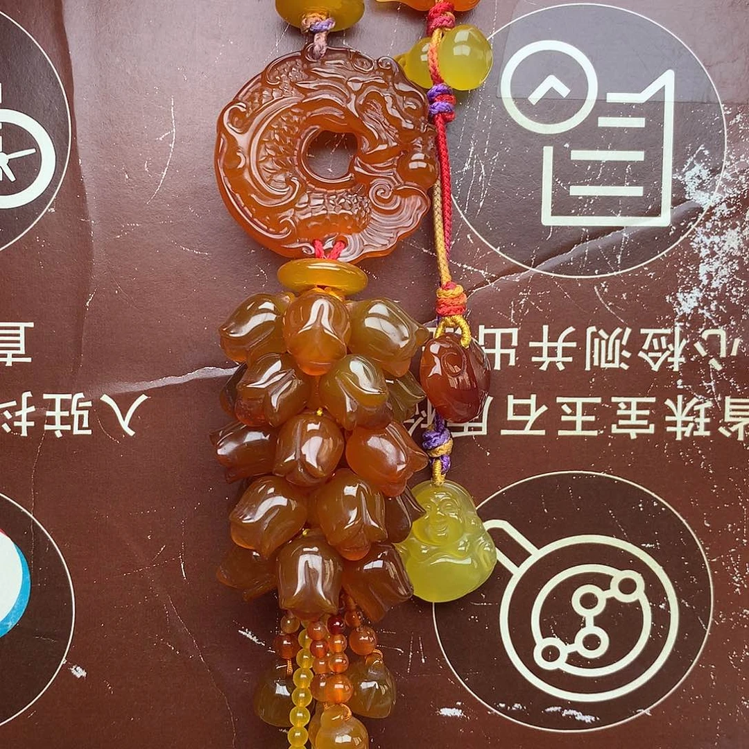 南***秋未镶嵌车挂玛瑙/玉髓