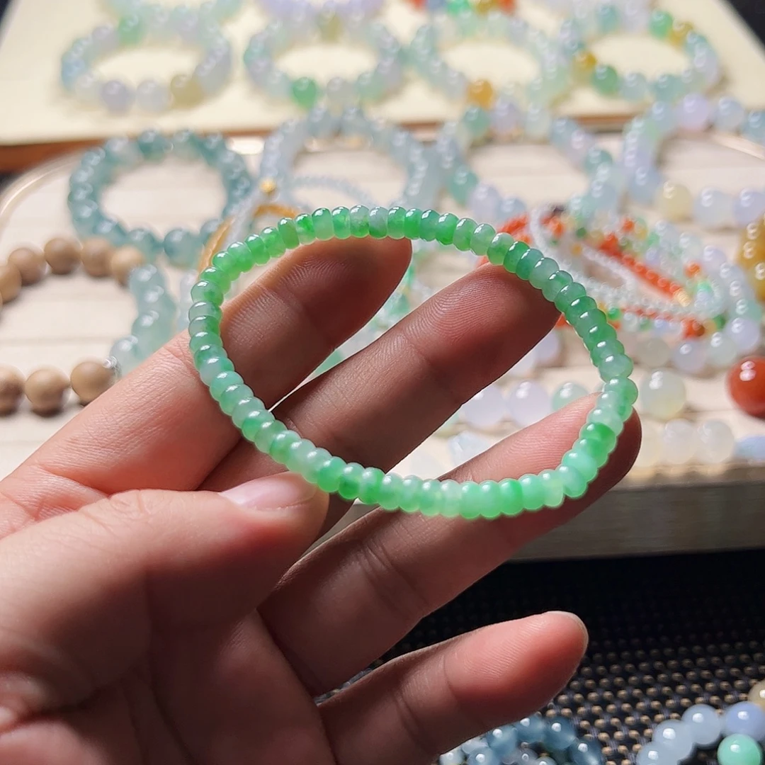 翡翠未镶嵌手链5mm阳绿