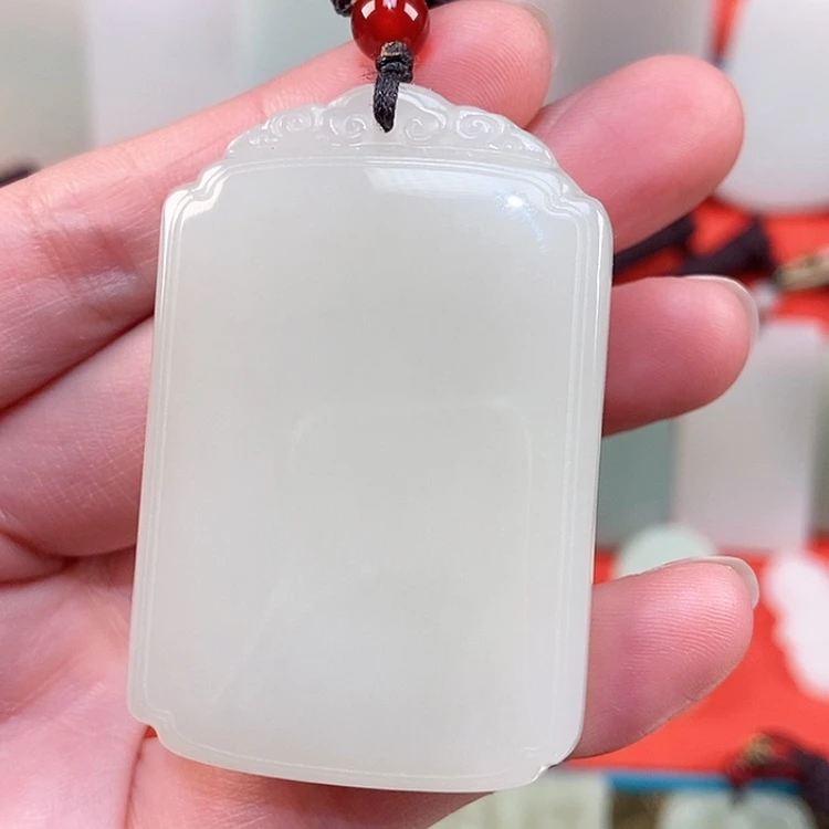 【闪购商品】颈饰未镶嵌和田玉