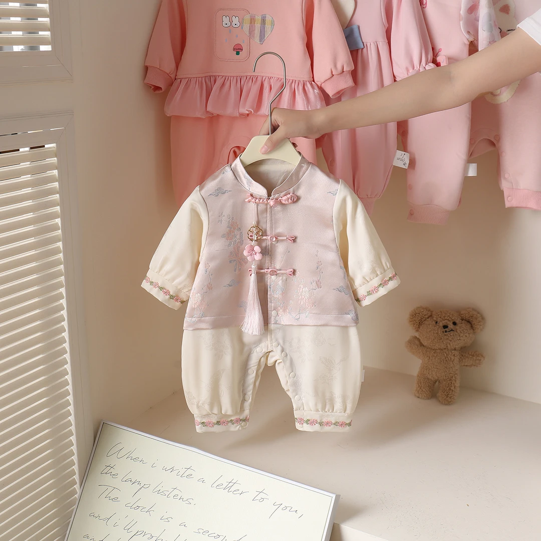 春秋通用女百天中国风爬服哈衣长袖女宝宝宝满月幼儿周岁礼服