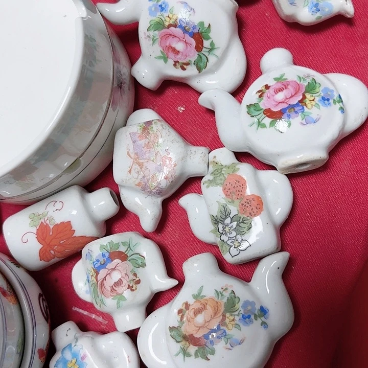 摆件陶瓷摆件不固定一件造型画片随机一个