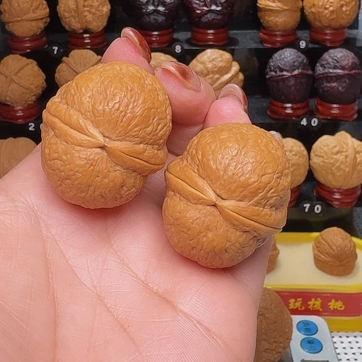 把件文玩核桃关头强元宝38尺…………01号