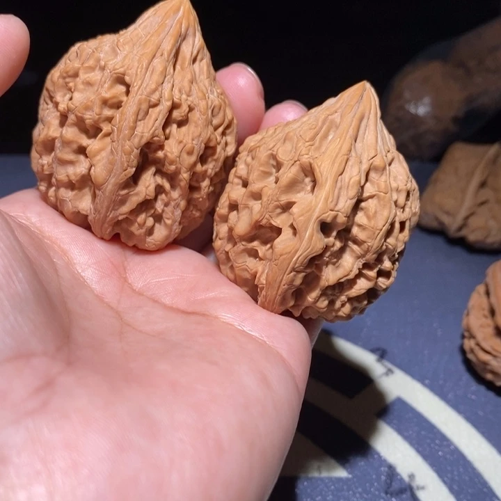 文玩核桃吊坠40尺大沽石