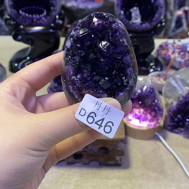 未镶嵌水晶大型摆件（非配饰）