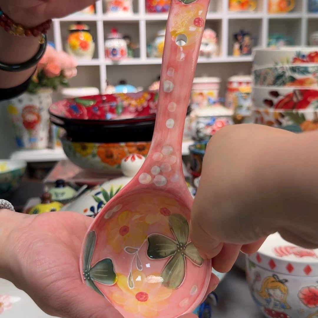 陶瓷群芳争艳大汤勺一只