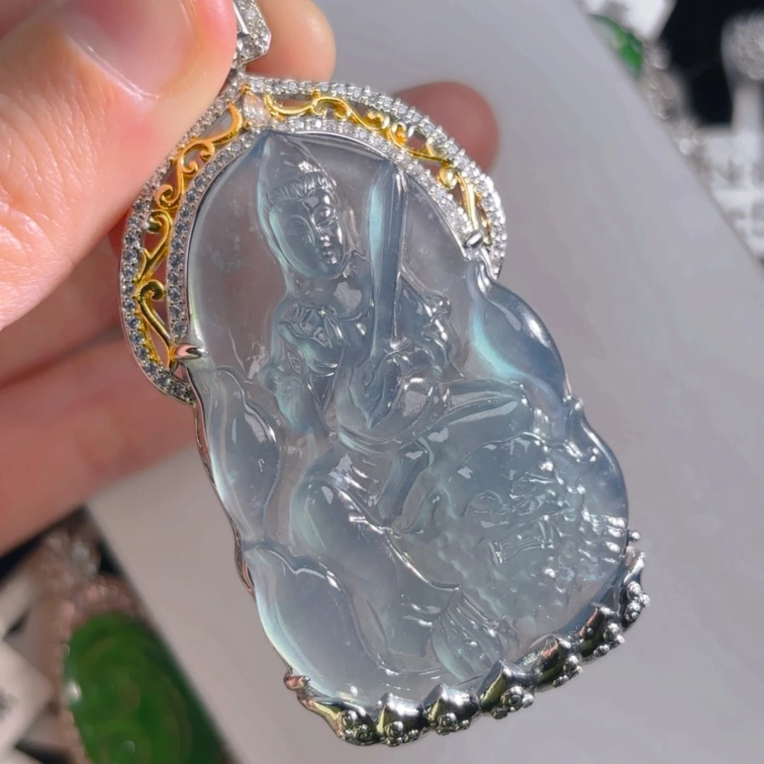 翡翠颈饰未镶嵌文殊菩萨