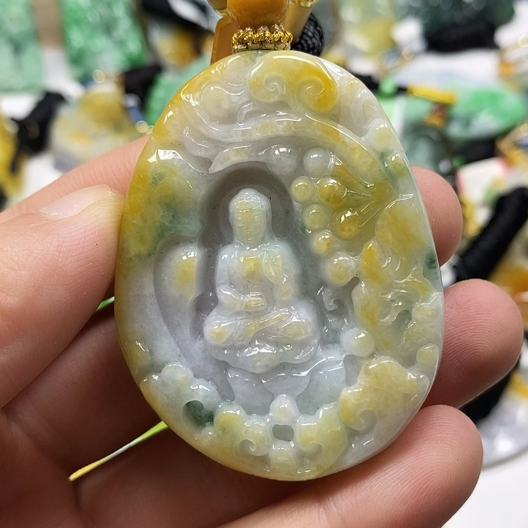 追***年翡翠未镶嵌颈饰翡翠