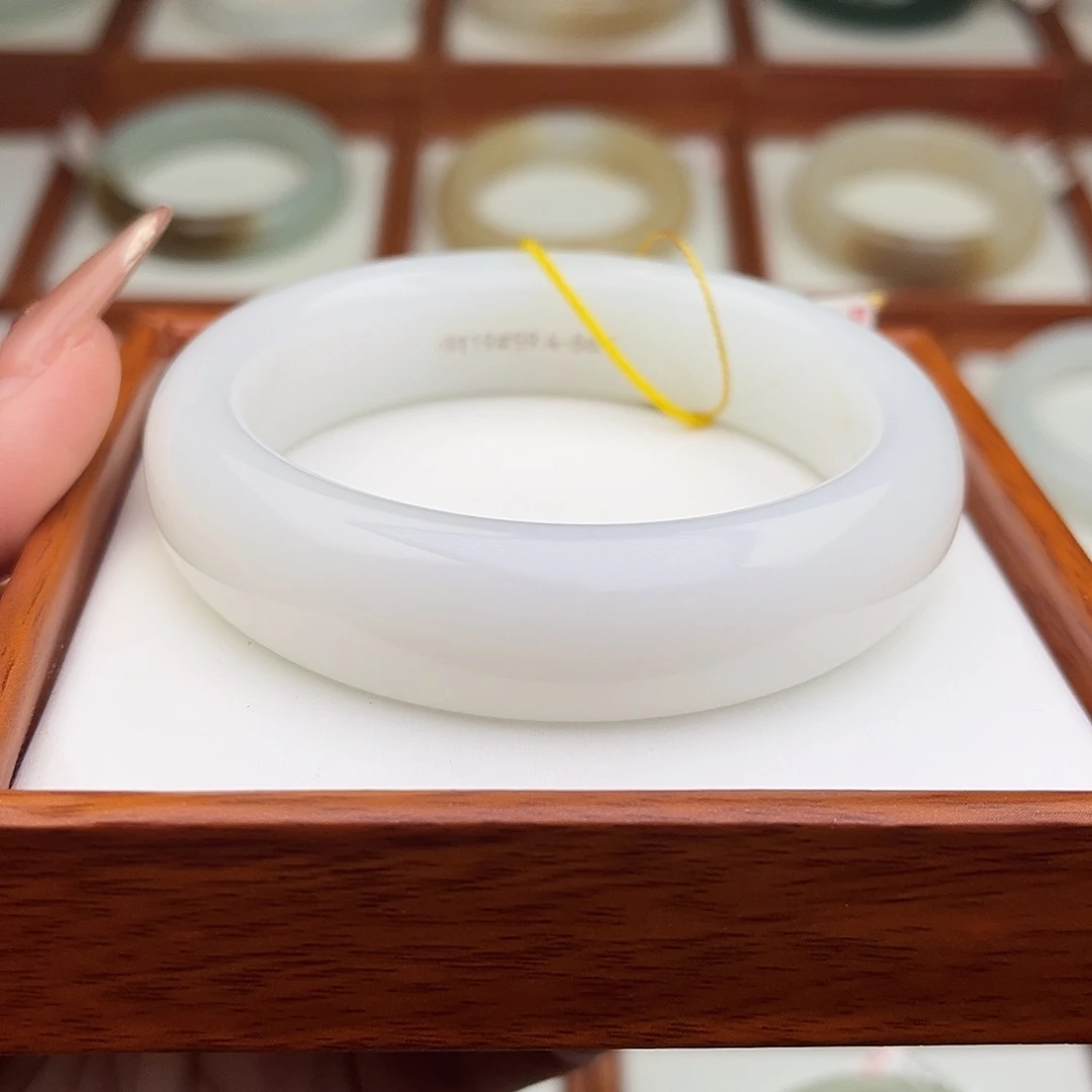 和田玉未镶嵌手镯59.6