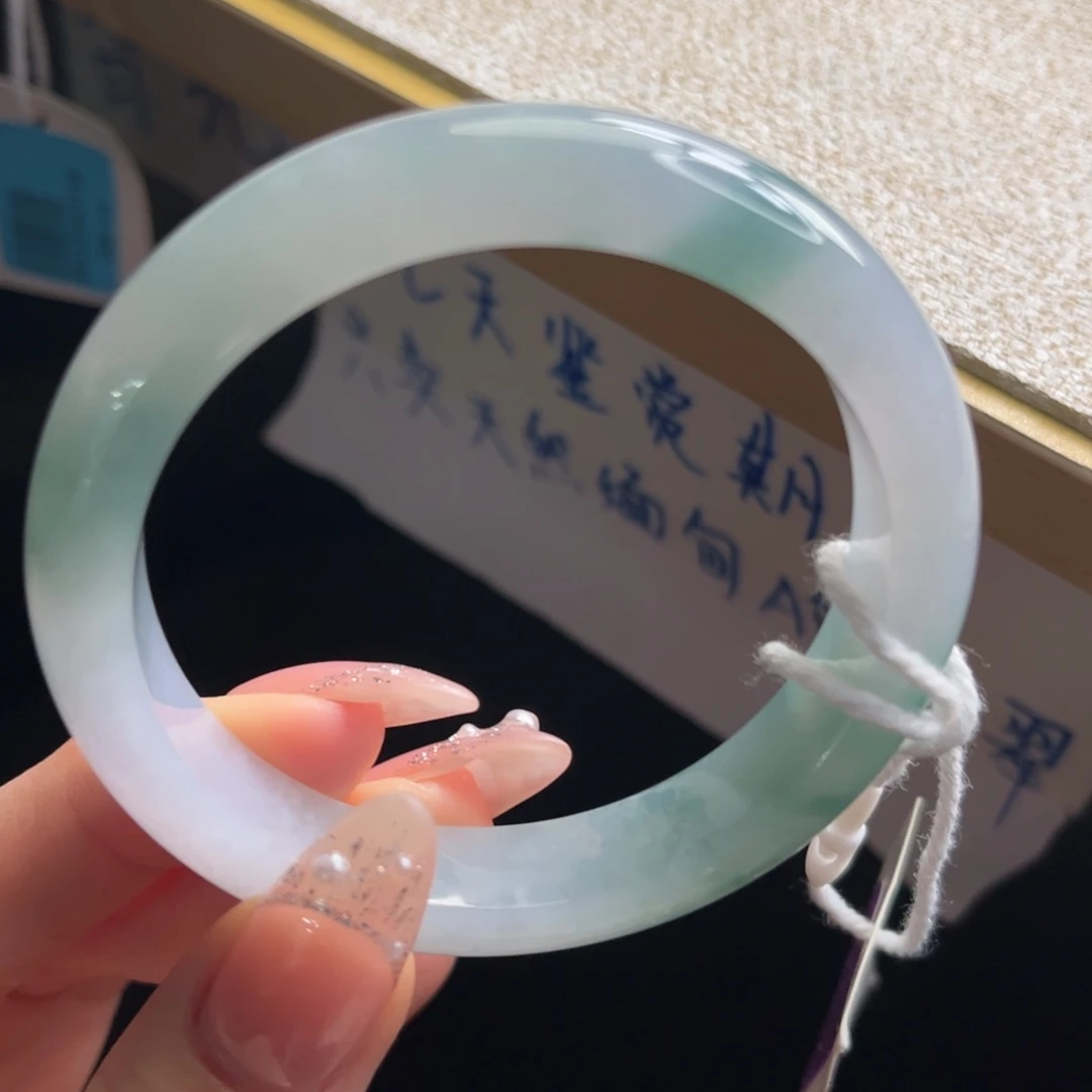 翡翠未镶嵌手镯手镯