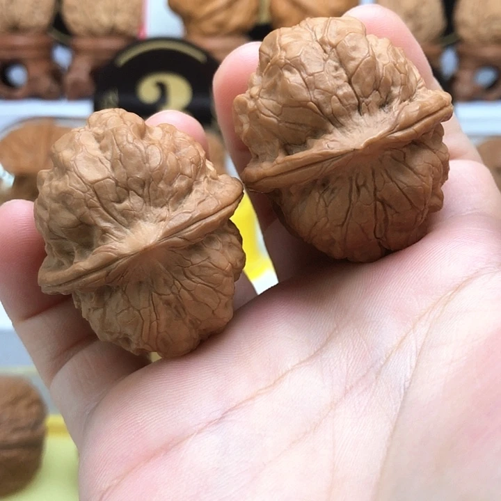 文玩核桃吊坠云南铁核桃