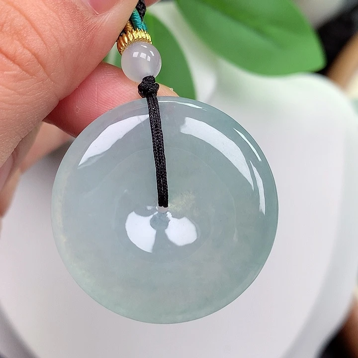 翡翠未镶嵌颈饰平安扣 34x5.9mm