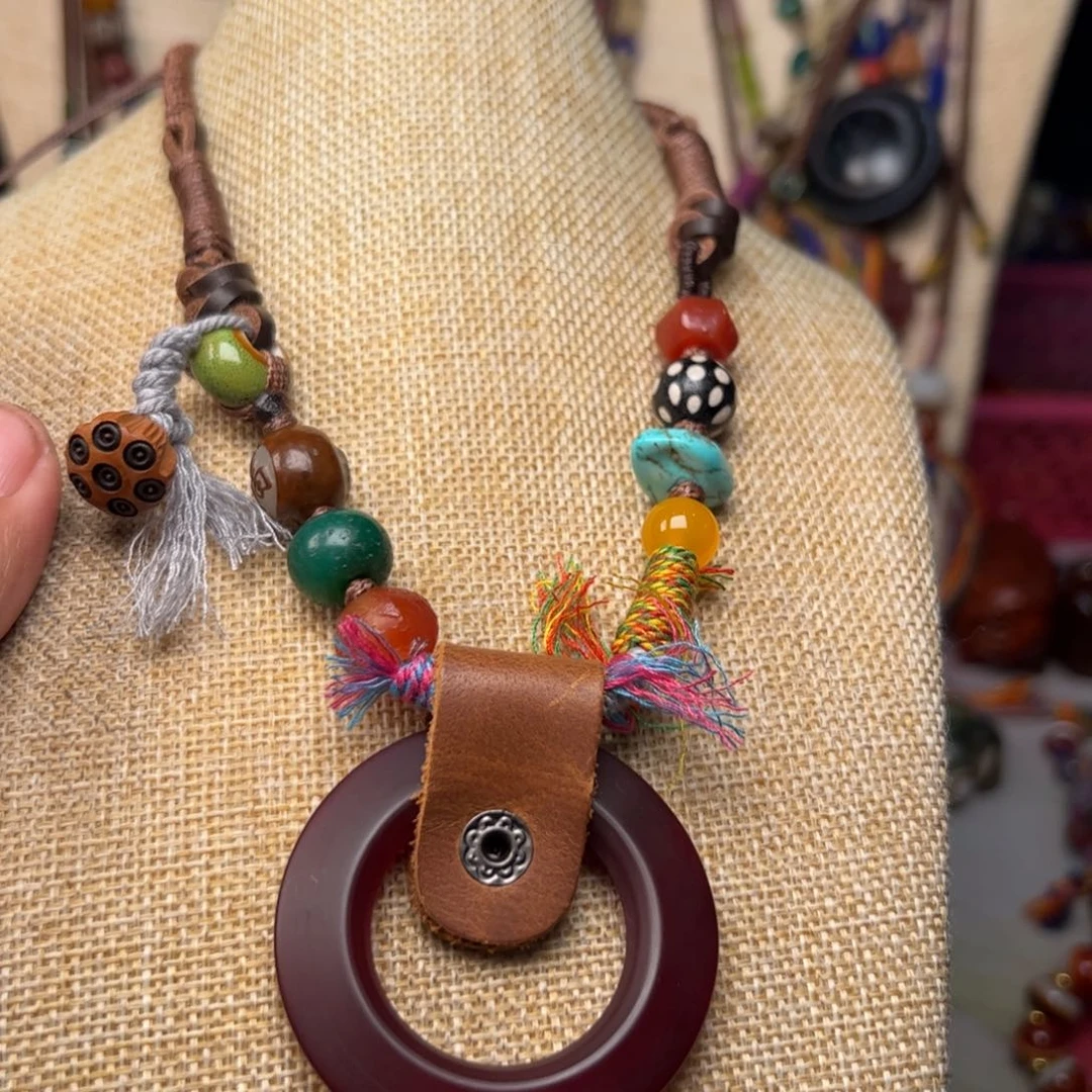 玛瑙/玉髓颈饰未镶嵌