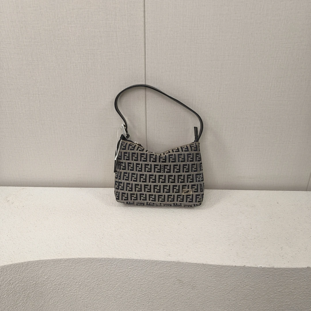 95新 FENDI/芬迪 G专属/芬迪单肩包/21023