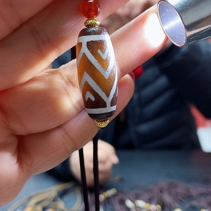 玛瑙/玉髓颈饰合金