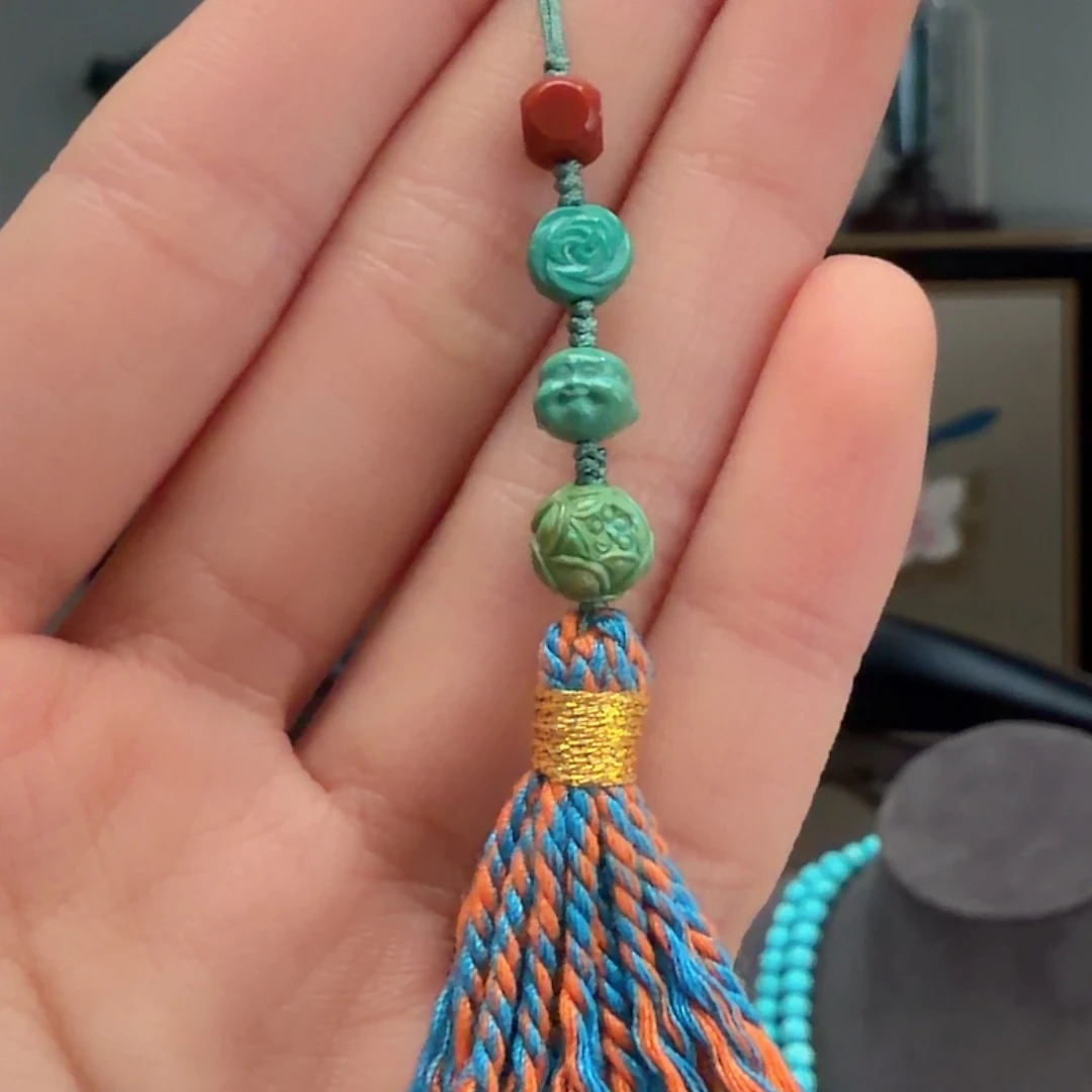 绿松石未镶嵌颈饰