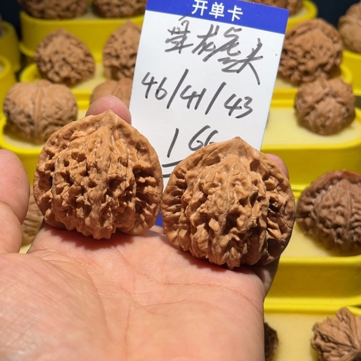 吊坠桃核盘龙虎头全品