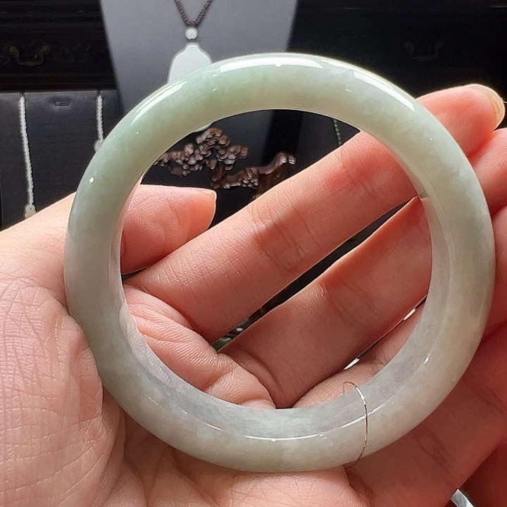 翡翠手镯未镶嵌54.8