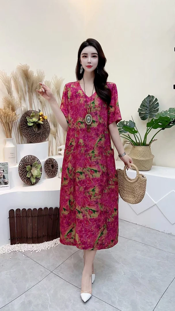 8989梅红色花新款时尚大码印花显瘦气质花色宽松连衣裙