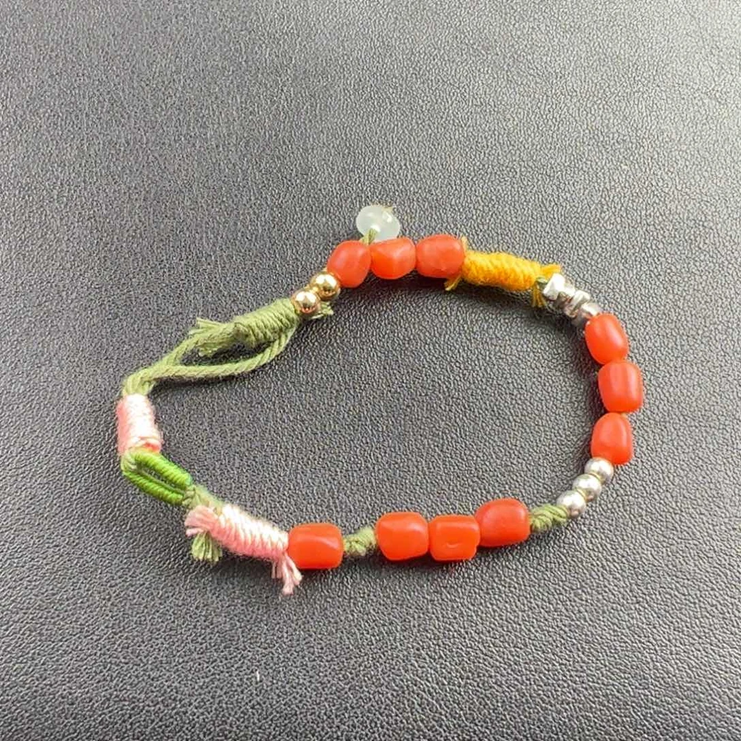 未镶嵌手串南红玛瑙打***脸