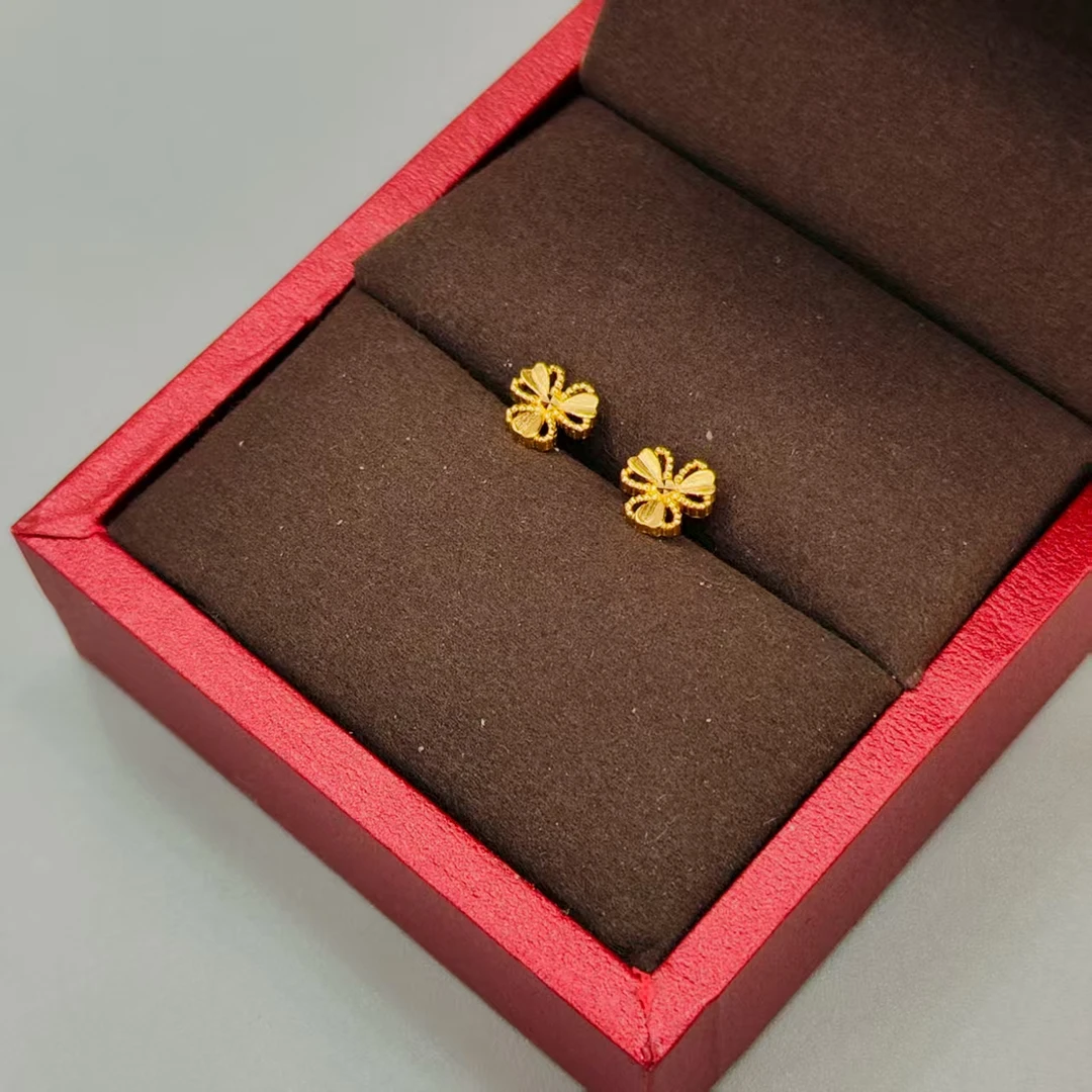 珺铺黄金 足金999【二店】5G规则镂空三叶草弯钩耳饰