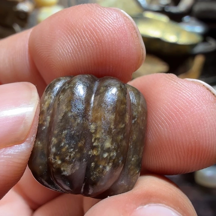 神***A和田玉（糖玉）未镶嵌颈饰