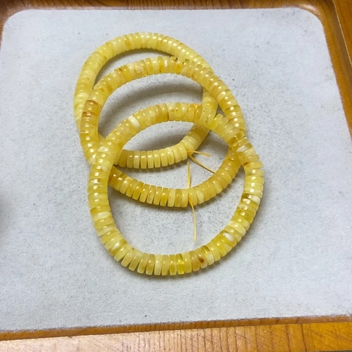 蜜蜡未镶嵌裸石多样性发货其一