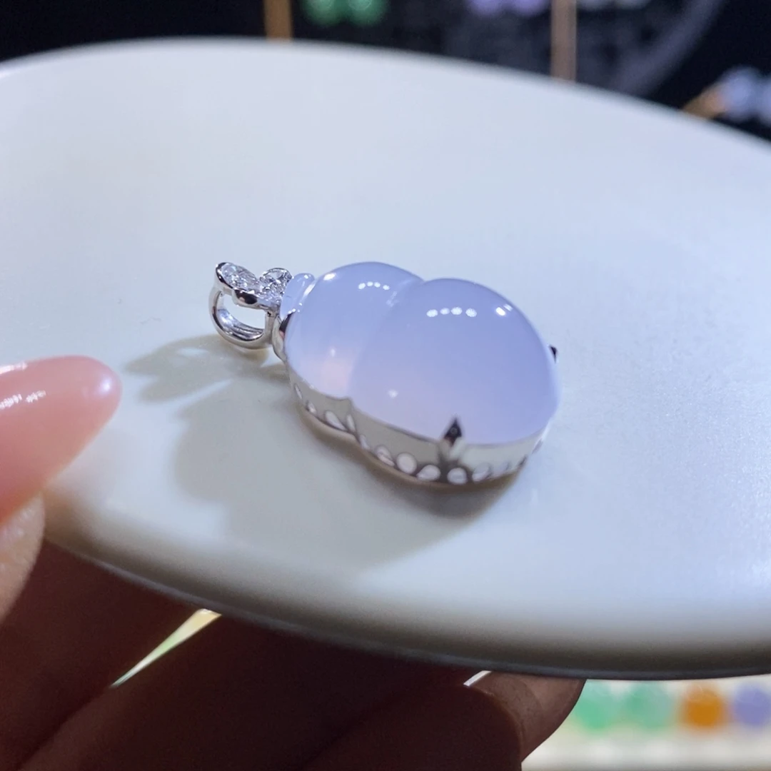 翡翠18K金镶嵌吊坠(不含链)翡翠樱花粉葫芦