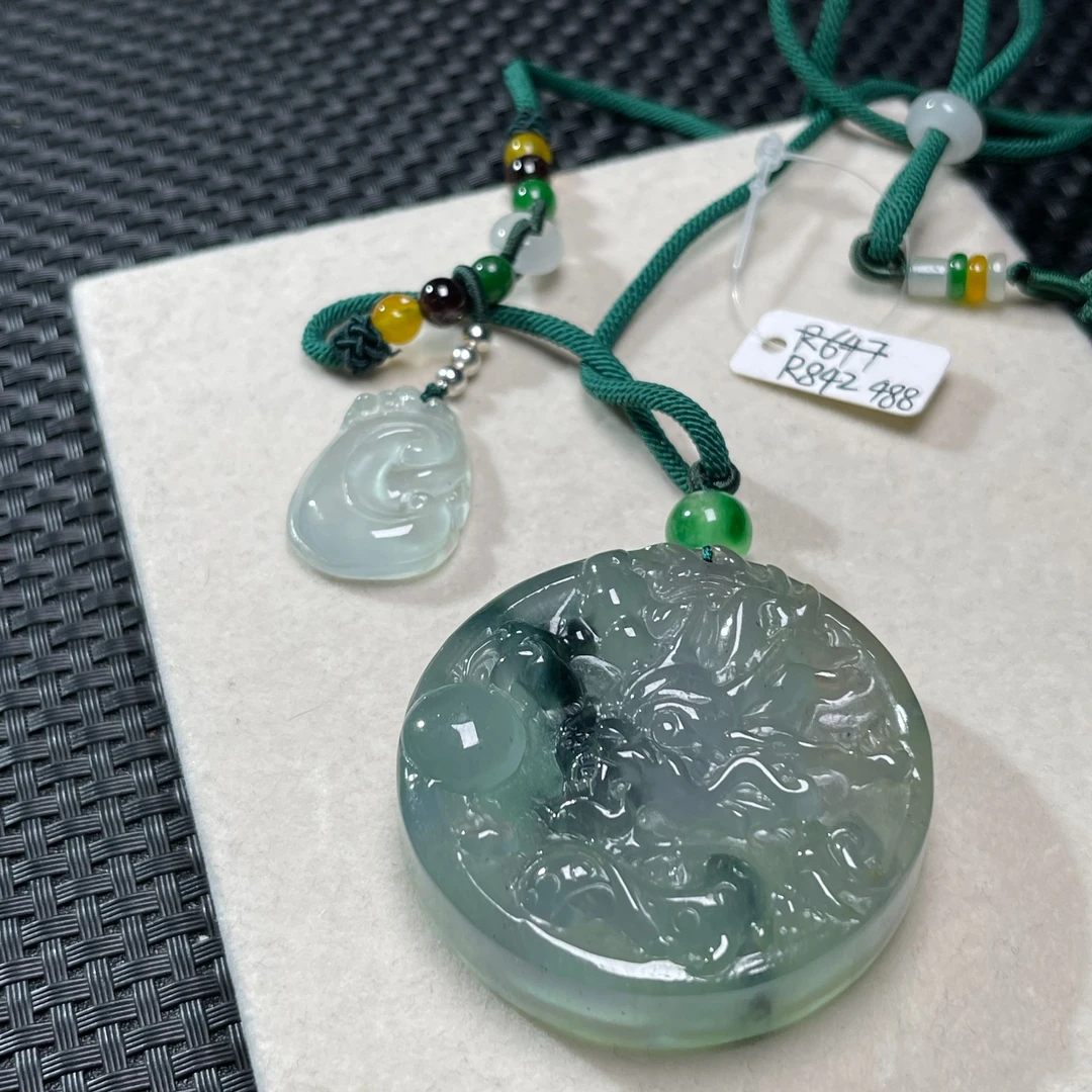 R842吊坠百搭男女款多样性发货其一