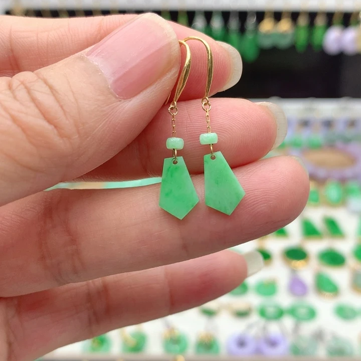 翡翠18K金镶嵌耳饰