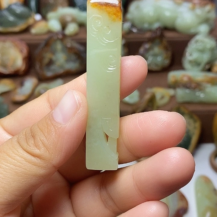 岫岩河磨玉（透闪石质玉）未镶嵌颈饰