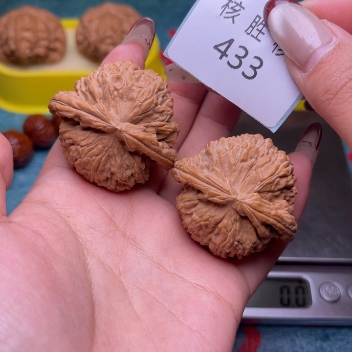 把件文玩核桃闷白41.433